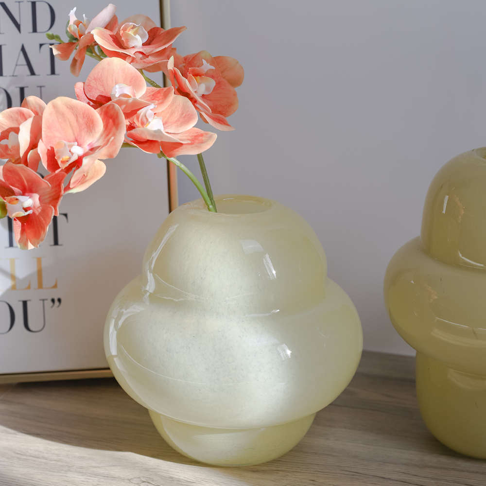 【限量】高级感奶油色手工玻璃花瓶插花摆件装饰家居客厅卧室摆设