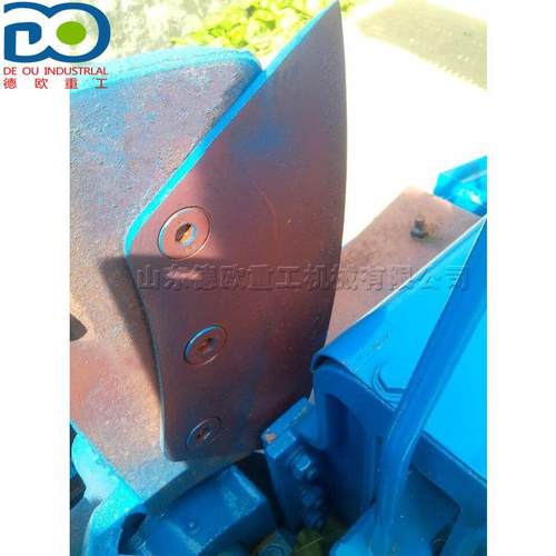 玉米秸秆稻草粉碎机小型树枝秸秆饲料搓丝机牛羊饲料粉碎铡草机