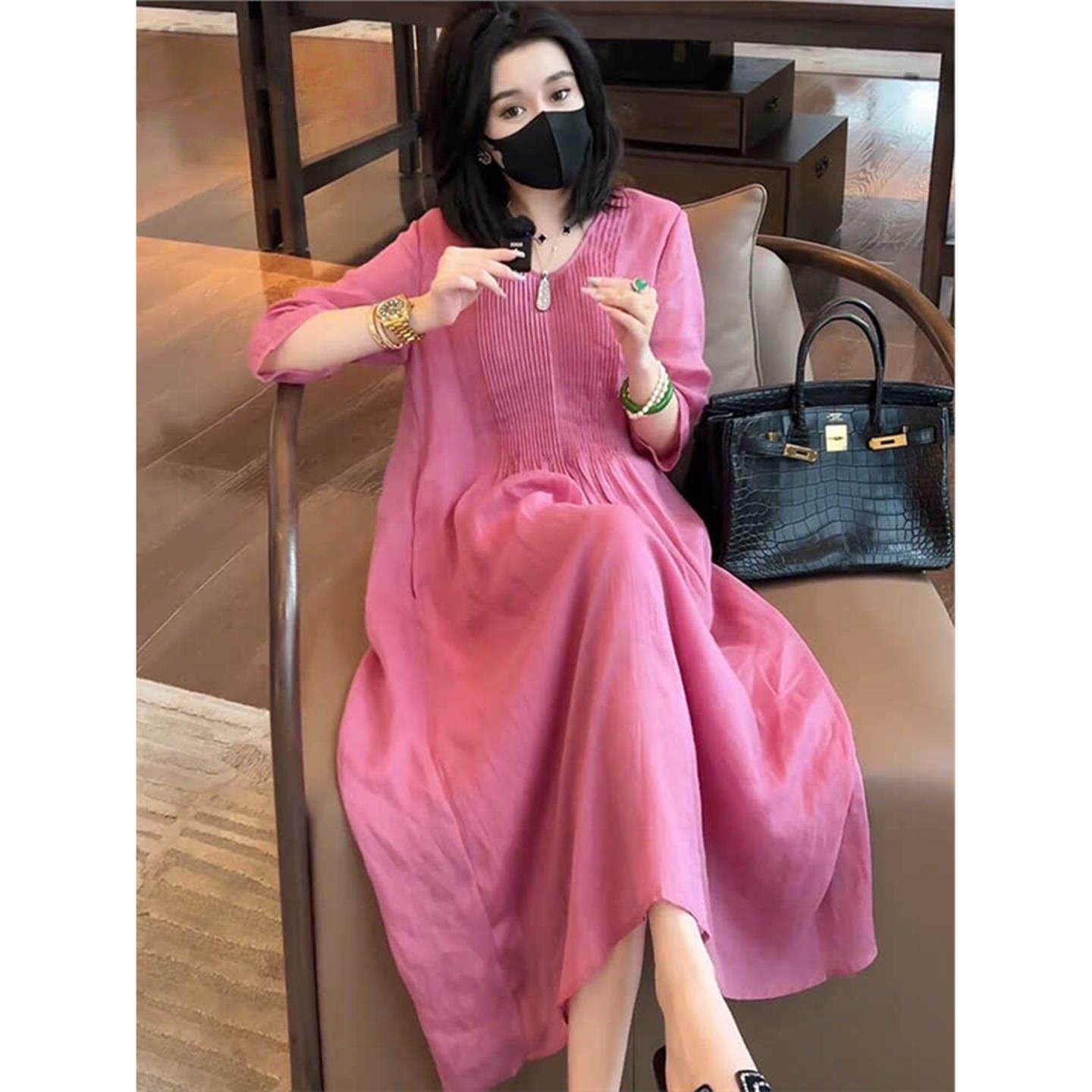 香港大牌感V领粉色薄款洋装夏季流行宽松遮肉法式小香风中长裙