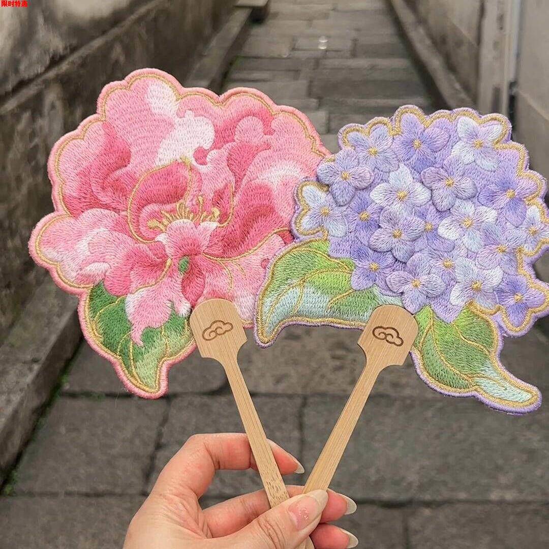 【老祖宗的审美】刺绣手摇扇手工团扇异形汉服配饰古风迷你可携式