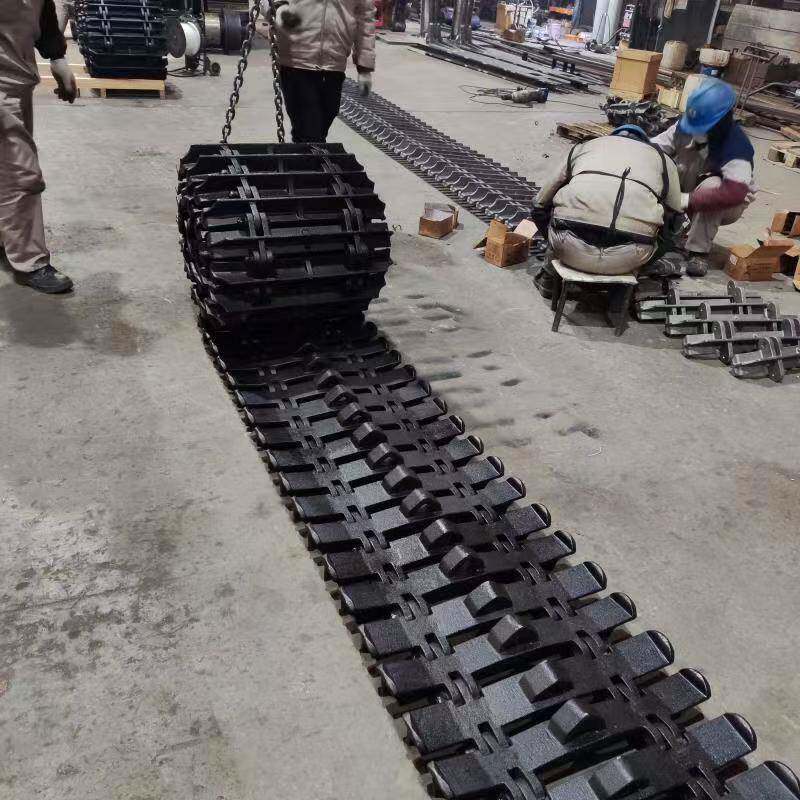 自卸车前四后八防滑履带山东适用于轮胎型号1200-201100-20