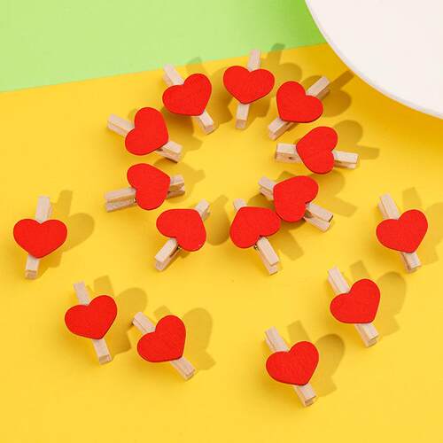 Wholesale Wooden Red Heart-Shaped Clips for Wall Decor, Crea