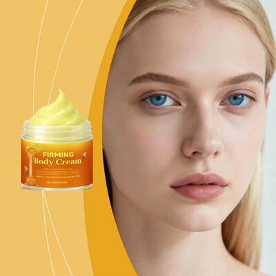 Honey Moisturizer: Gently hydrates the skin, providing a ref
