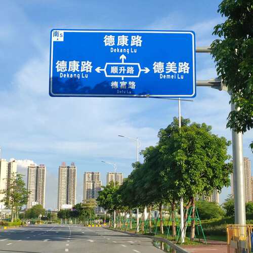 热镀锌双悬臂杆F杆双悬臂生产道路交通安全标志杆交通指示牌