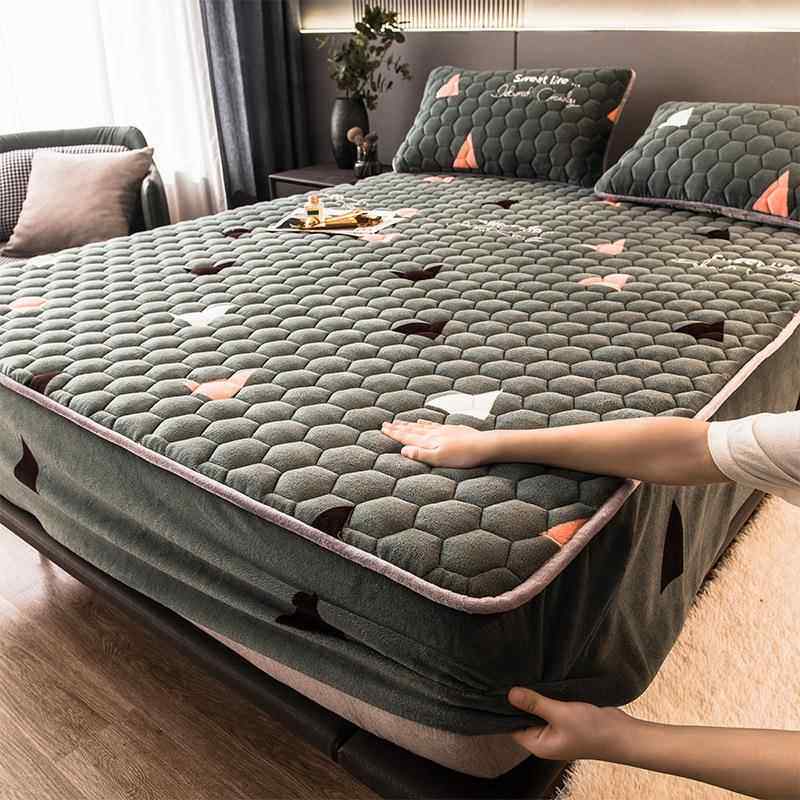 跨境加厚牛奶绒床笠单件保暖床罩全包围席梦思床垫保护套固定防滑