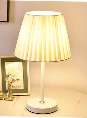 Warm Bedroom Bedside Lamp Eye Protection Romantic Table Lamp