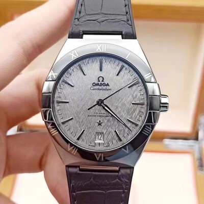 新款盒证9.8新欧米茄星座曼哈顿自动机械男表131.33.41.21.06.001