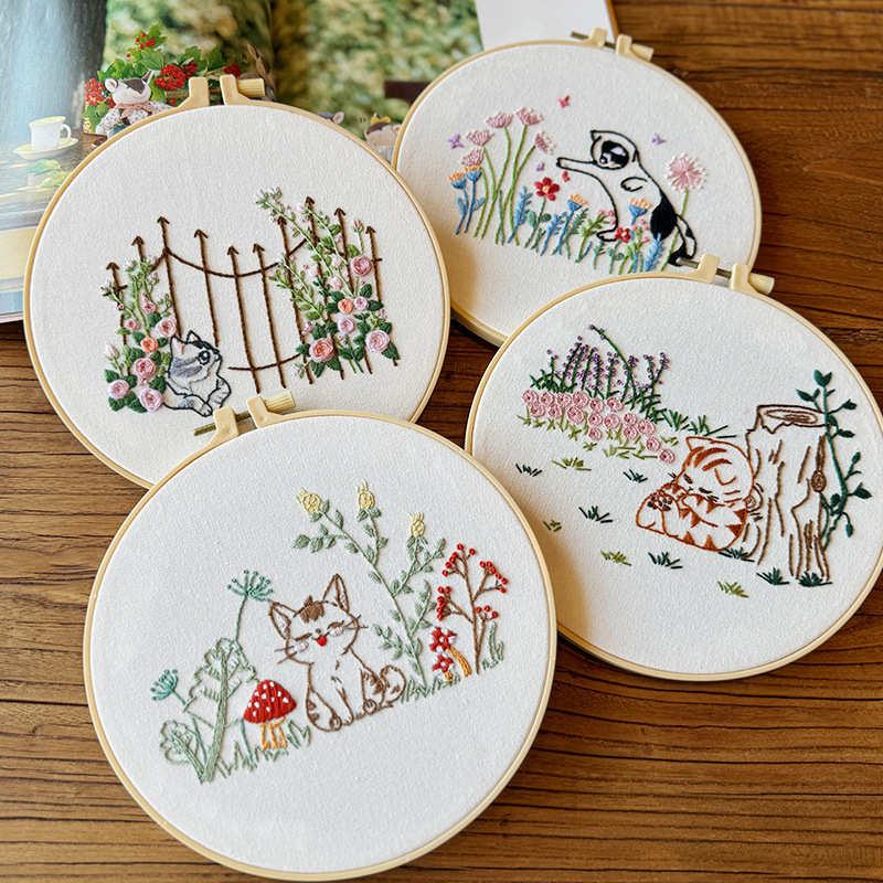 鲁绣卡通小猫咪动物挂画 手工刺绣diy材料包花草布艺装饰小画图片