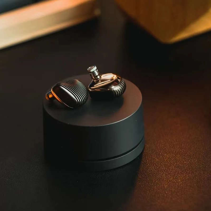 山灵ME600耳机入耳式圈铁HIFI发烧有线可换线耳塞ME500Shine耀