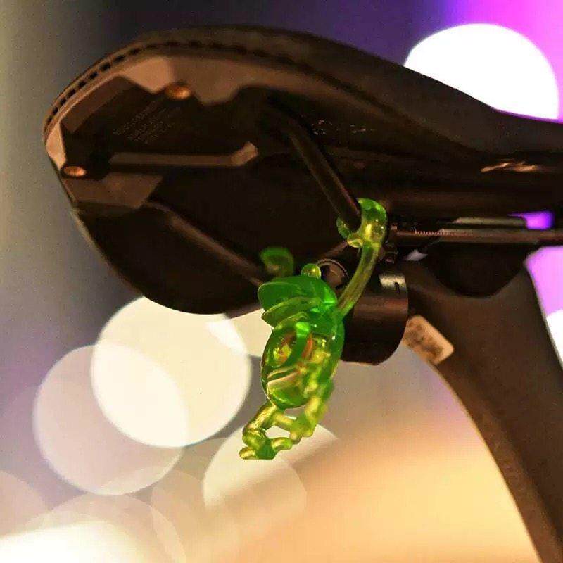 【别偷我蛙】青蛙尾灯山地车公路车夜骑灯后尾自行车装饰摆件卡通