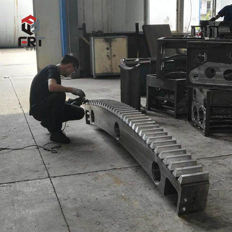 洛阳齿轮厂家大型大模数45#分段内齿圈铣齿