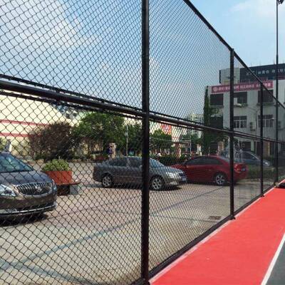 球场护栏网多规格运动场铁丝网铁丝球场保护围栏可制作来图