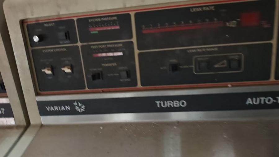 1月6日北京【京械8796】单位淘汰处置捡漏分子设备2台网络拍卖公告