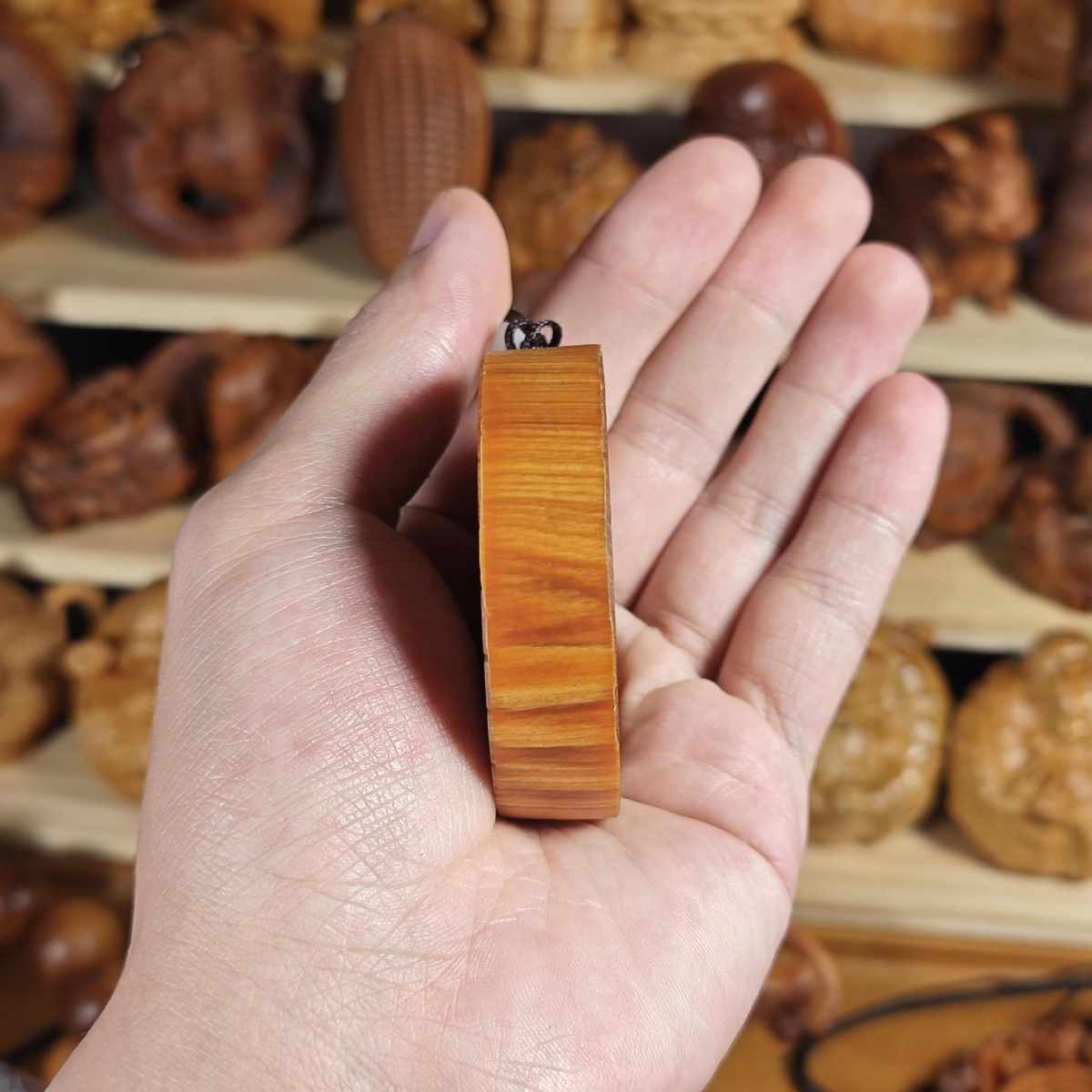 精工吊件牌陈化坠崖柏料无事牌满高手把太行密寿雕文玩油