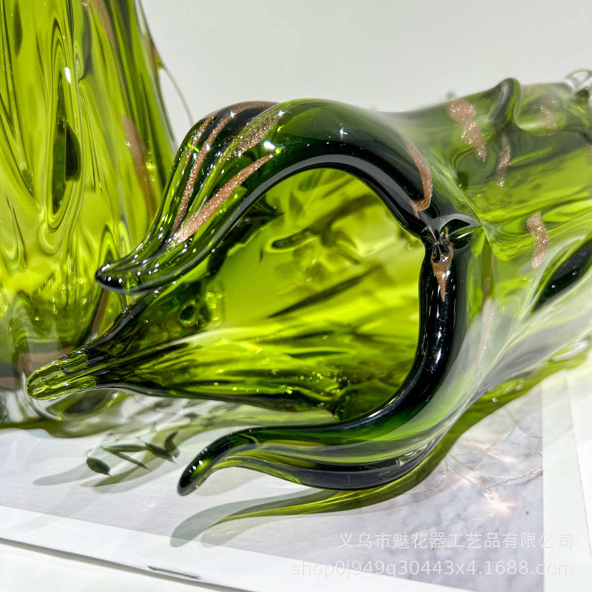 现代轻奢绿色异形琉璃花瓶艺术摆件样板间客厅创意插花餐桌面装饰