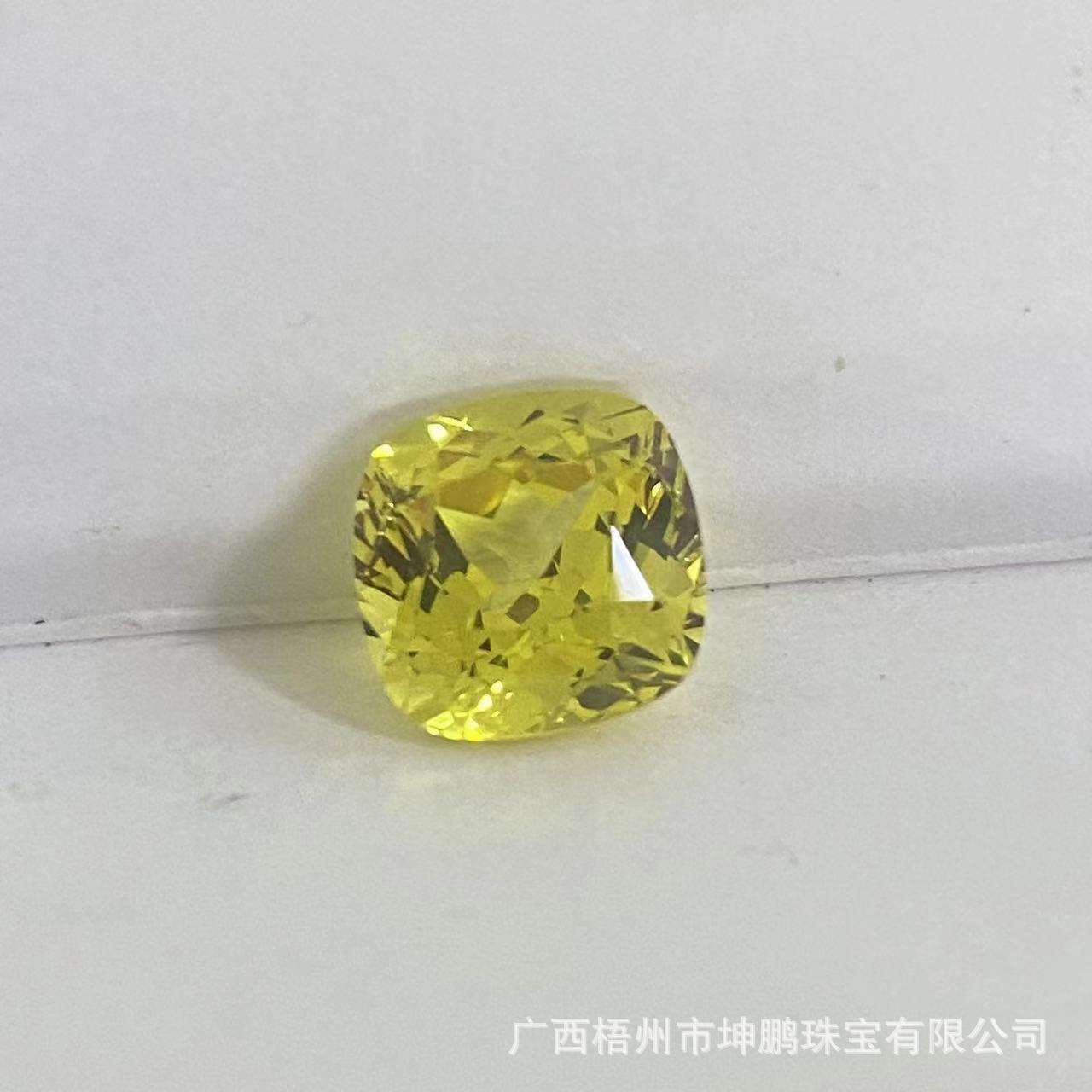 源头工厂肥正方黄钻实验室培育蓝宝石手饰主石鹅黄色方形裸石戒面
