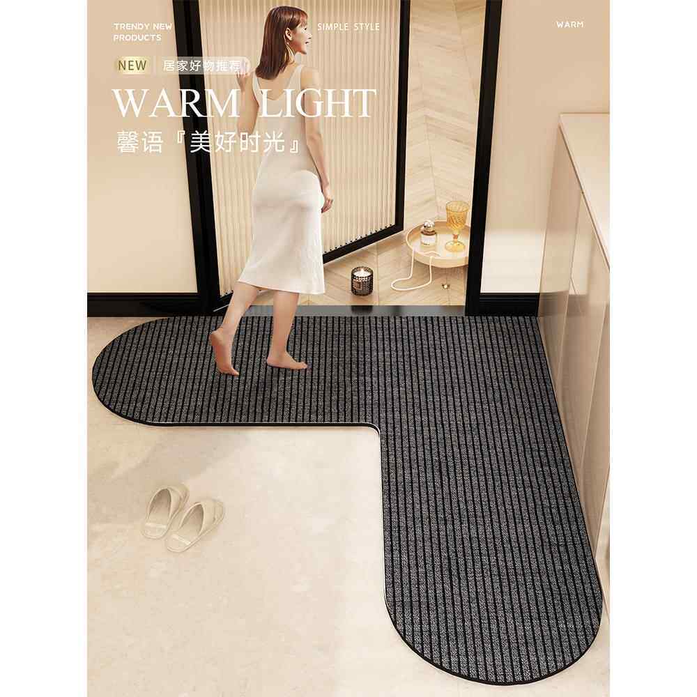 硅藻泥吸水心形地垫家用浴室卫生间厕所门口防滑防摔脚垫洗澡专用