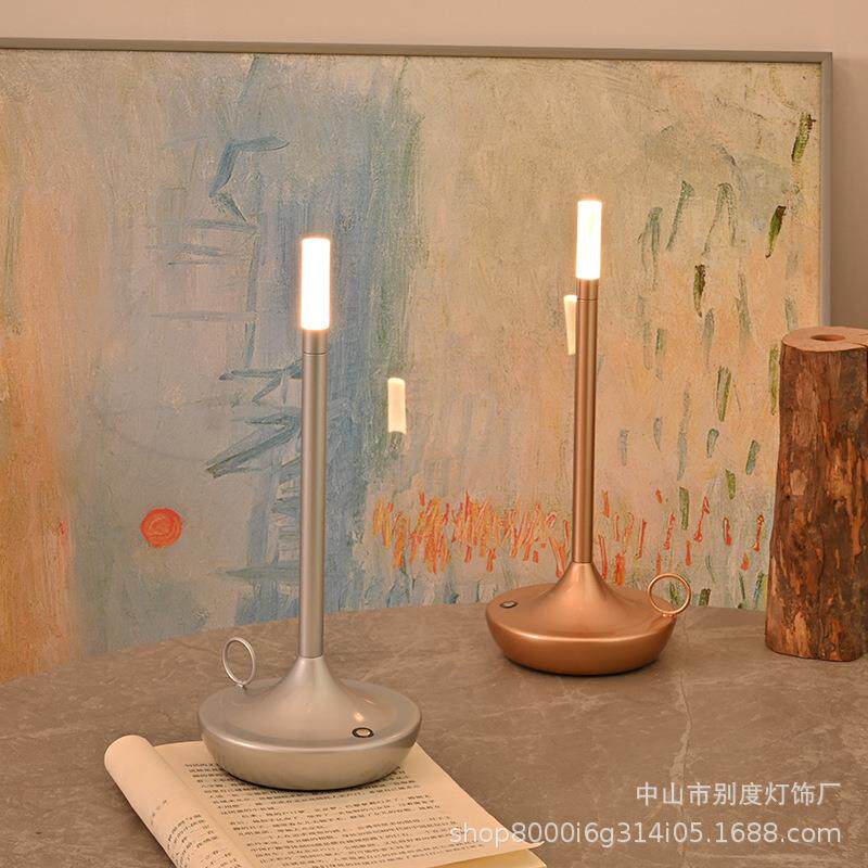 新款直销跨境户外露营充电触摸装饰台灯现代简约复古酒吧创意床头