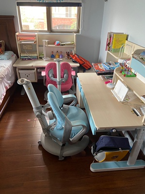 真相曝料爱果乐儿童学习桌怎么样?用后两周彻底后悔了是吗?