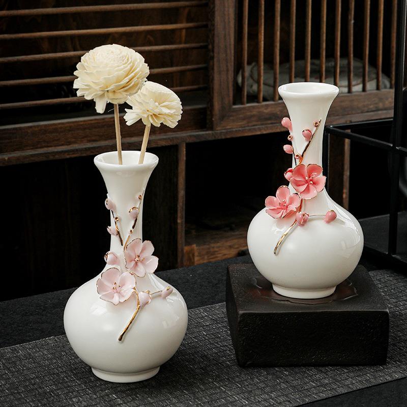 新品陶瓷花瓶描金梅花瓶手捏花装饰陶瓷花瓶桌面装饰摆件插花摆件