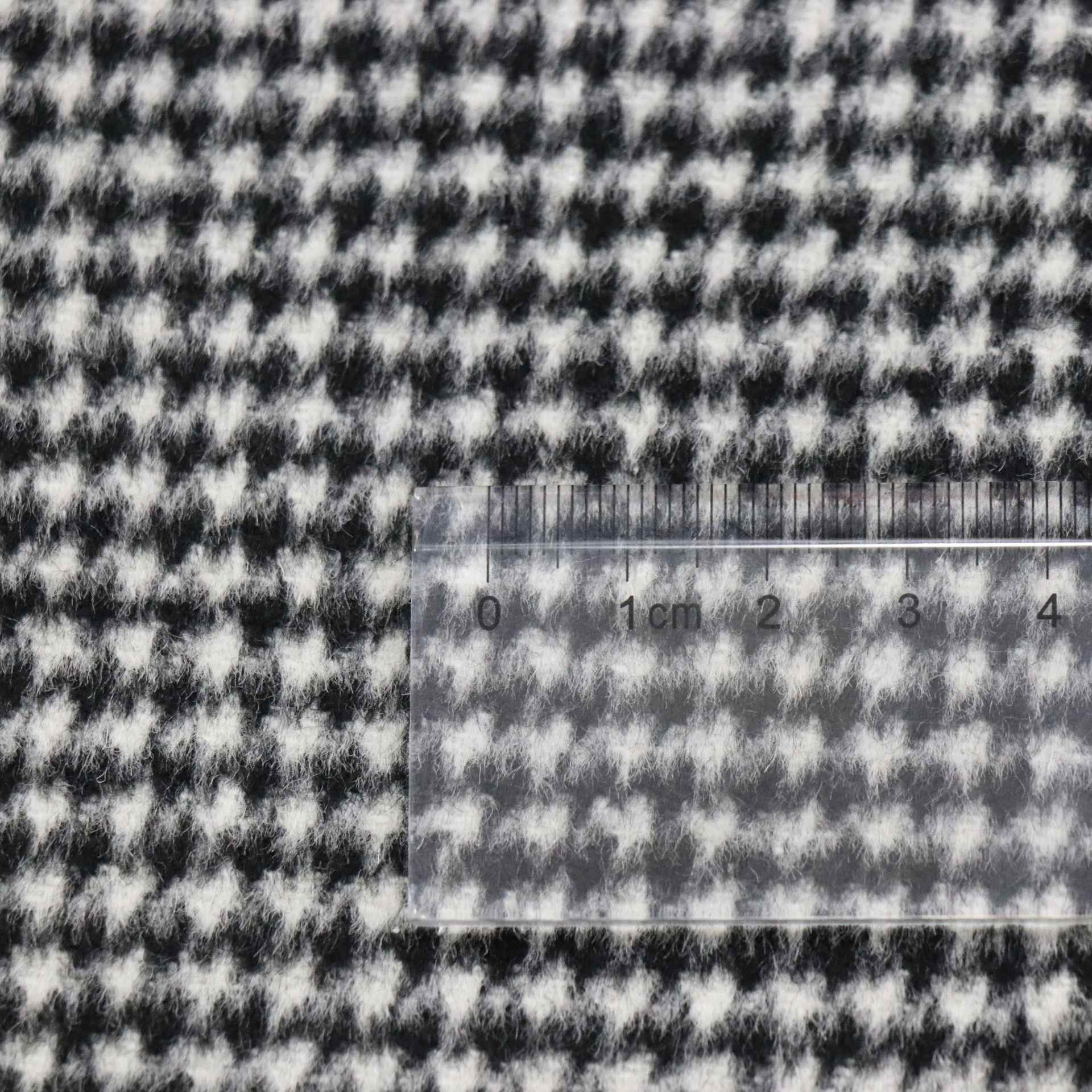 现新品千鸟格面料80毛双面花呢粗纺羊毛呢BDT面料货