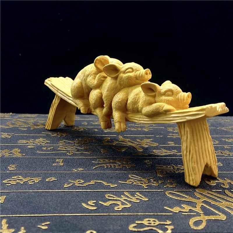 崖柏黄杨摆木刻雕家居茶桌摆件三只小猪招UNM财板设凳猪动物财猪