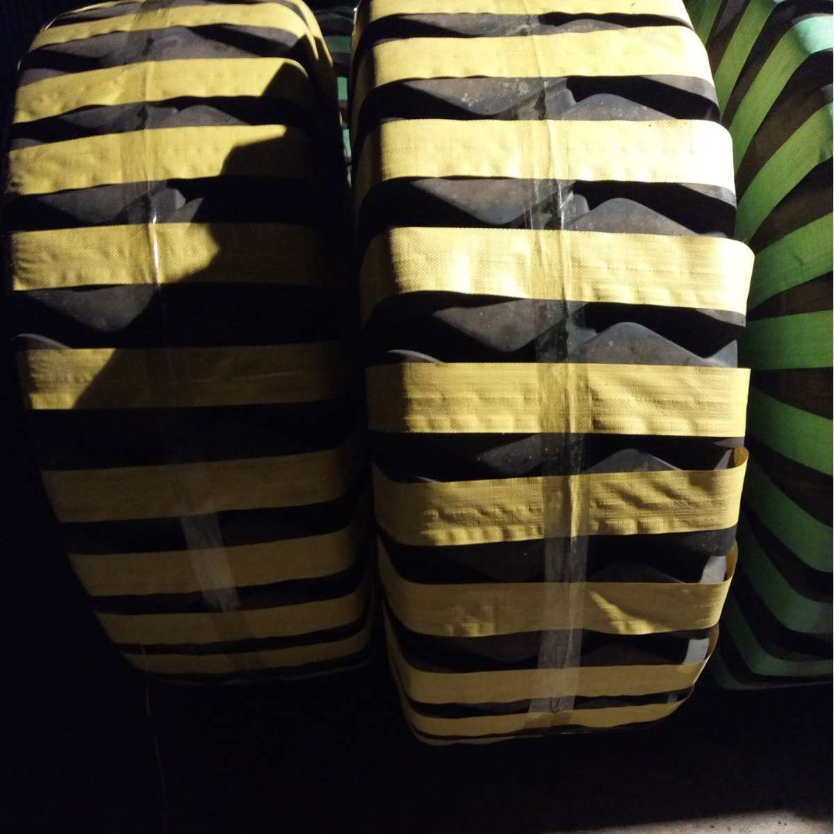 工程铲车轮胎 26.5R25  E3花纹载重卡车轮胎  加厚耐磨