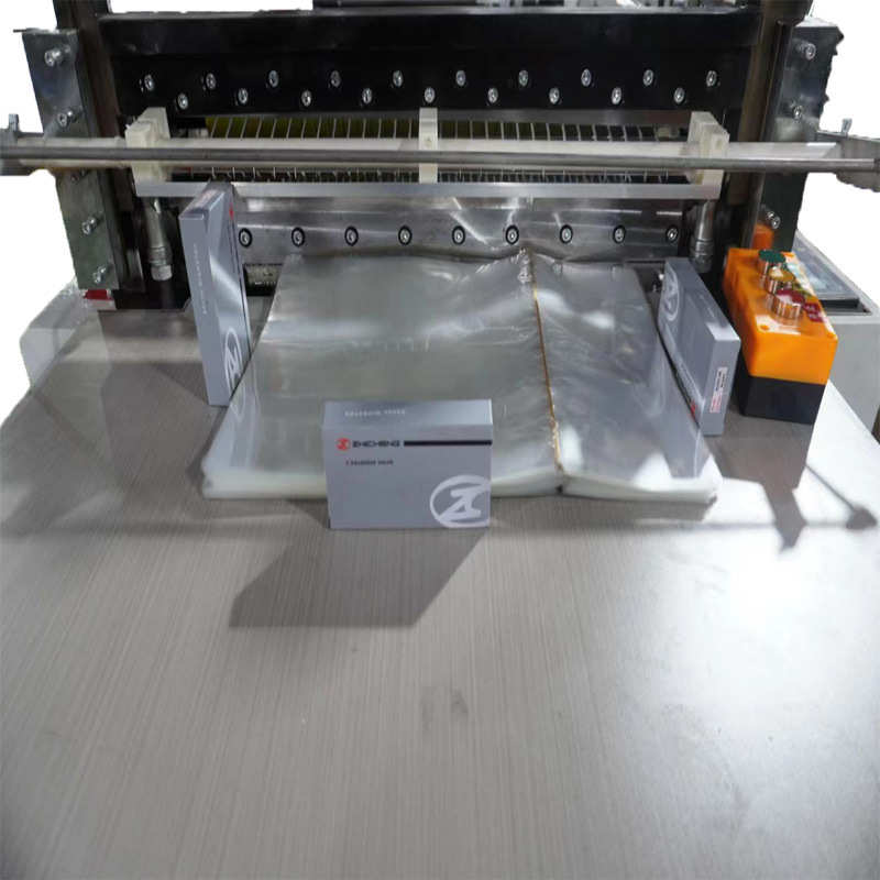 厂家烟膜横切机多功能高速塑料膜裁片机智能数控PET膜裁切机现货