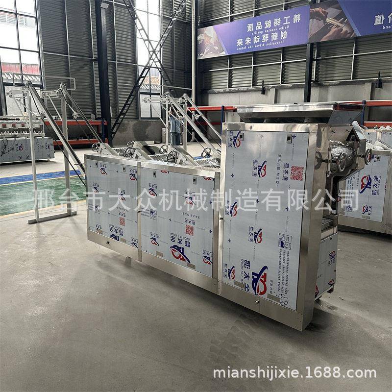 商用中型自动爬杆挂面机效率压面机一次成型全自动面条机图片