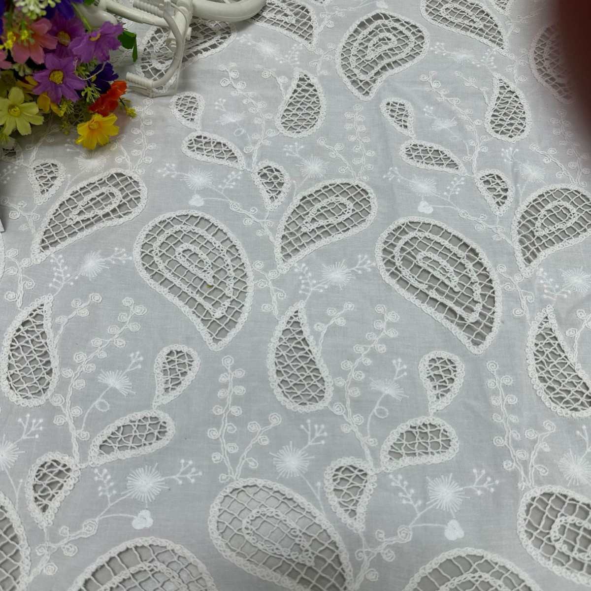 上新9088棉布镂空棉线刺绣花边面料秋冬辅料蕾丝刺绣彩色花边面料