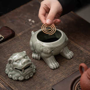 狻猊青瓷陶瓷盘香炉 越窑工艺品熏香摆件倒流香薰炉创意香插香道
