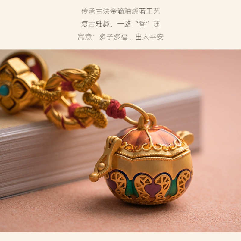 精品小南瓜镂空香囊吊坠汽车钥匙扣珐琅彩古法金嘎乌盒好运挂件女