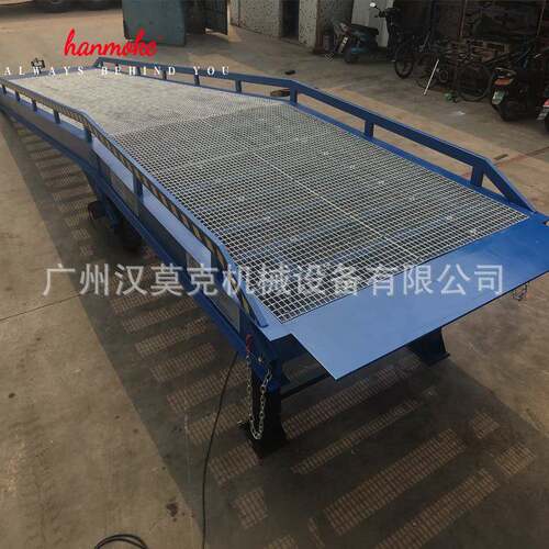 工厂鑫升电动液压登车桥出口款12吨登车桥卸货平台移动式产地货源