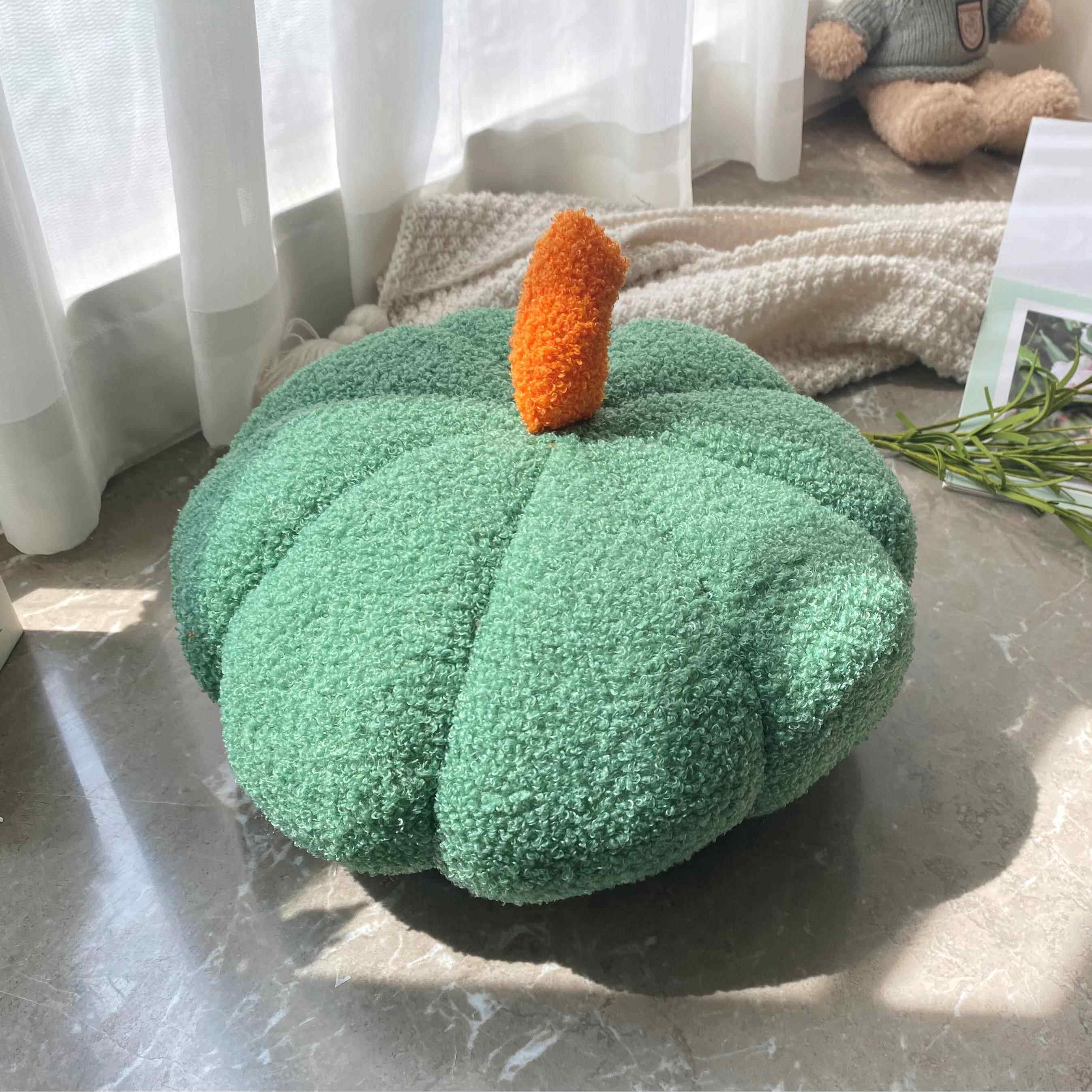 高档外贸新品出口卡棉全贴绣抱枕绗缝布艺特色靠枕含芯通布儿童靠