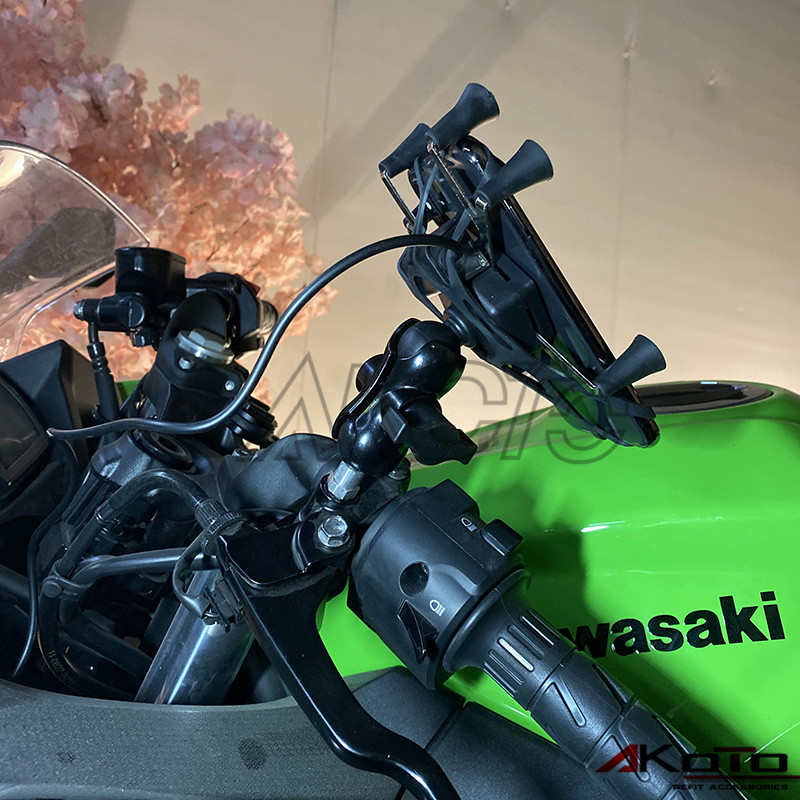 川崎 忍者400 NINJA400 改装 手机导航支架  USB充电 手机支架