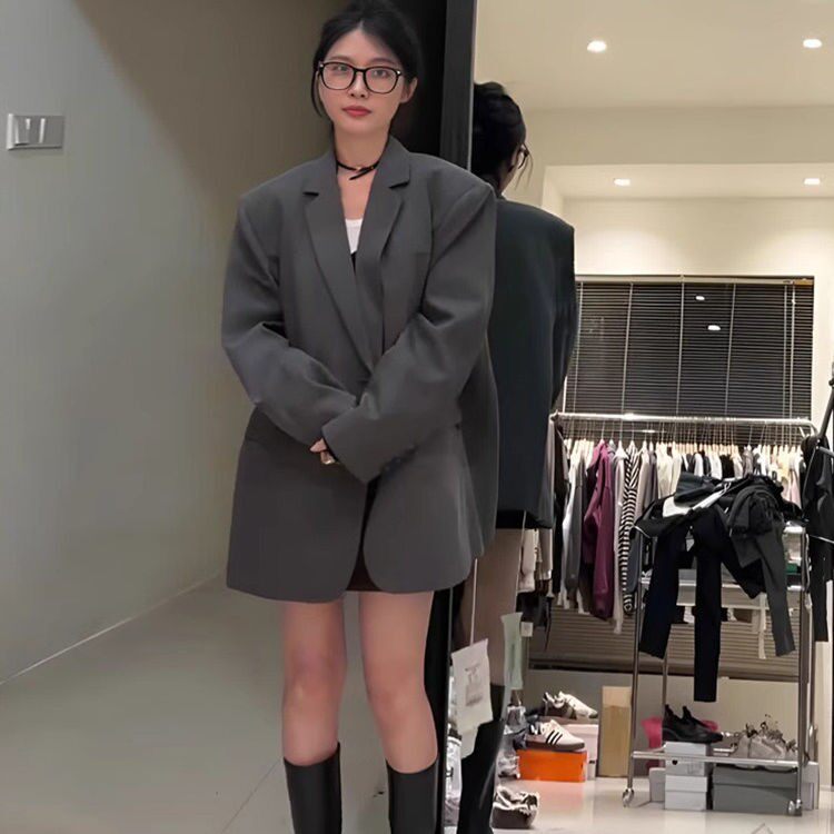 灰色小西装外套女2026春秋季高级感oversize宽松垫肩廓版休闲西服