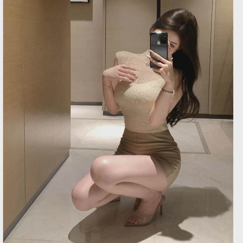 风情万种的上衣蕾丝高级感配吊带内搭显身材高腰短裤性感套装夏季