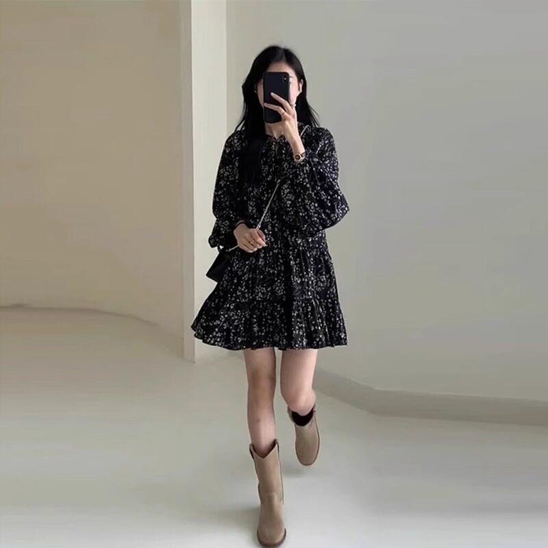 日系春秋新款法式气质碎花V领长袖洋装女高级感收腰显瘦短裙子