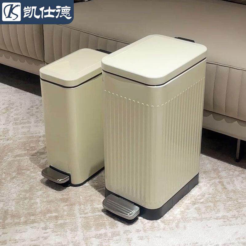 脚踏垃圾桶不锈钢家用化妆室夹缝厨房大容量轻奢高档客厅脚踩带盖