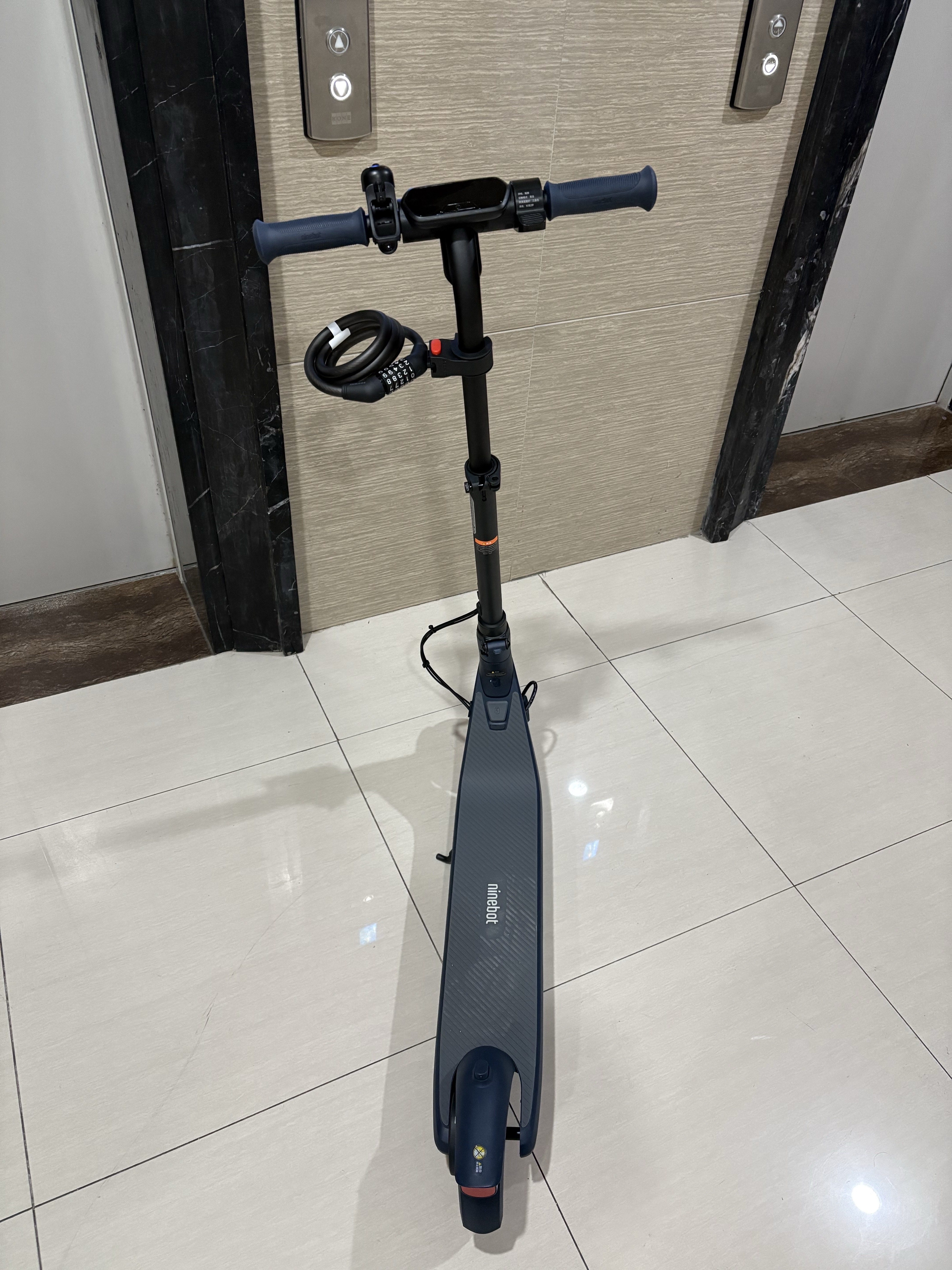 Электросамокат Ninebot C2 Pro: обновленный дизайн, умный транспорт для детей и подростков, легкий, складной, с Bluetooth-колонкой и атмосферной подсветкой photo review