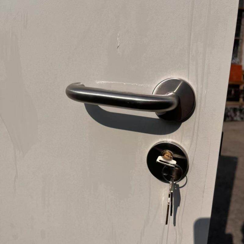 A款内开箱房门无门槛container door