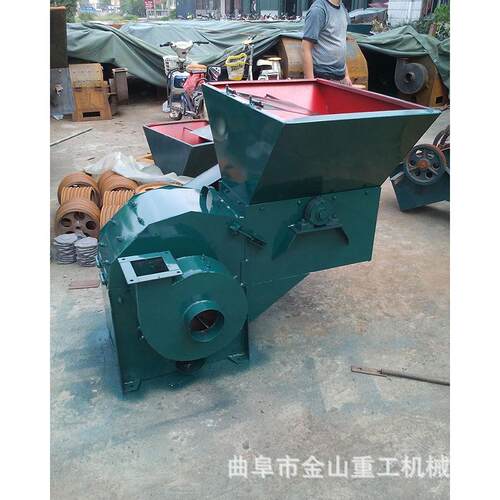 柴油机带树枝树叶粉碎机秸秆破碎机设备多功能自动秸秆粉碎机