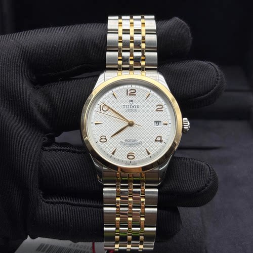全套盒证9.8新帝舵1926系列钢18K金自动机械表39MM男表91551-0001