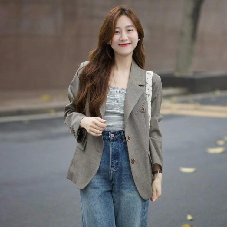 高级感春秋新款复古通勤廓形西装外套女设计感休闲气质简约小西装