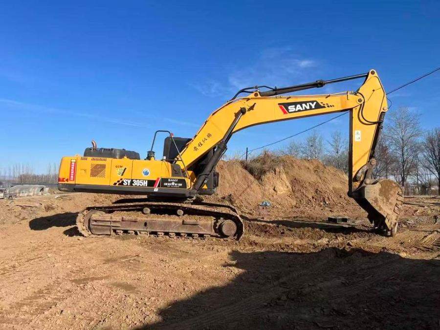 1月14日北京三一305挖掘机网络拍卖公告