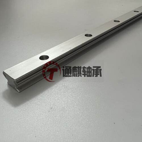 INA导轨实体轮廓，带两根轨道轴 LFS20X380-33.75/33.75