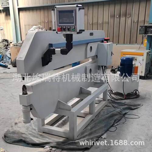 公路标牌自动铆钉机路牌铆钉机厂家