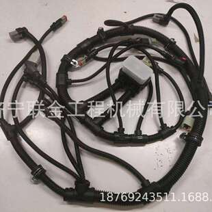 沃尔210B 发动机电脑板线束14631808 146308222 14512670 240B
