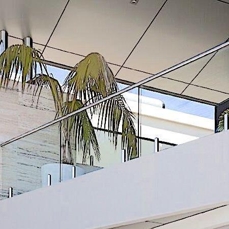 王品 铝合金护栏厂玻璃栏杆焊接护栏扶手楼梯 楼梯扶手厂家