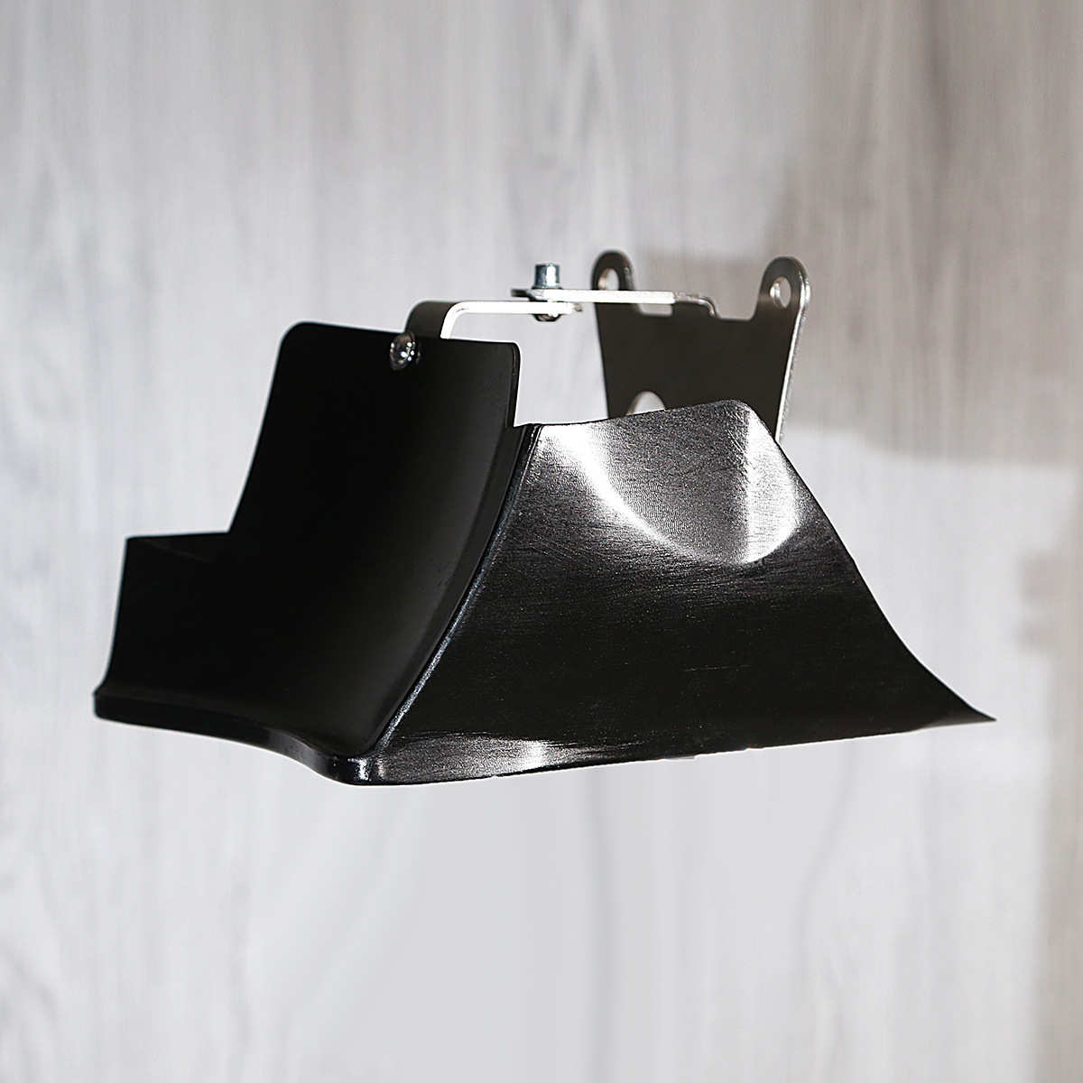 摩托车改装后导流罩适用于哈雷软尾街霸突破者18-25年款系列